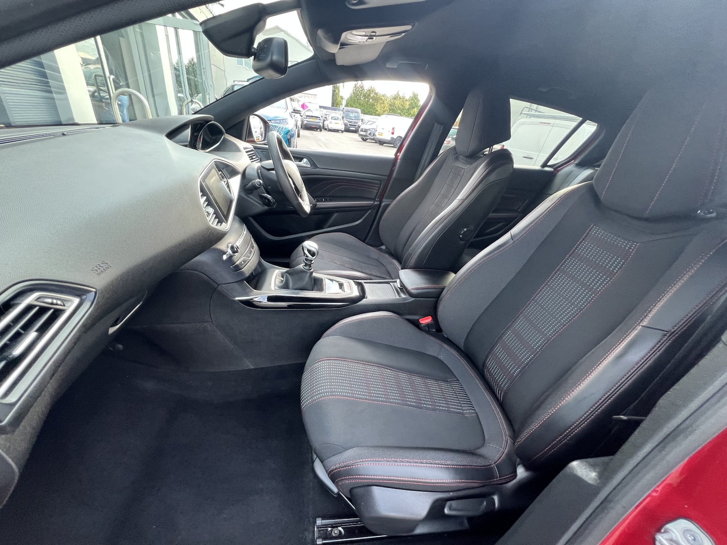 Used Peugeot 308 2017 for sale - 76044359: Photo 8
