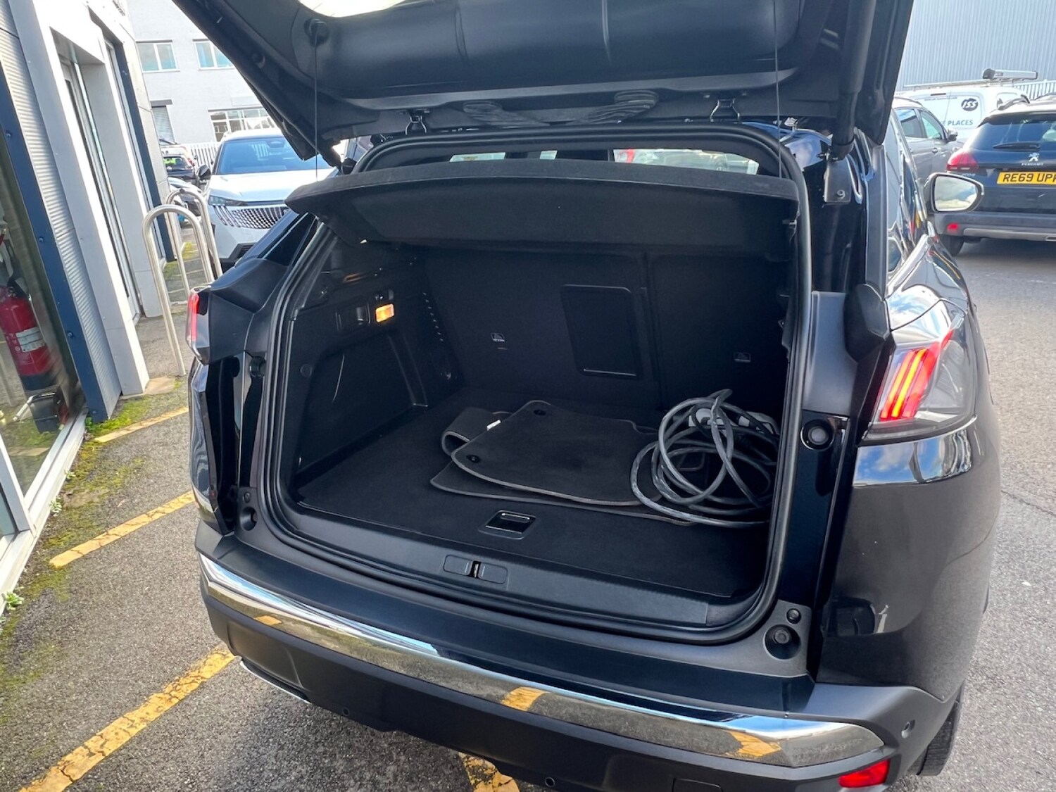 Used Peugeot 3008 2021 for sale - 77449774: Photo 10