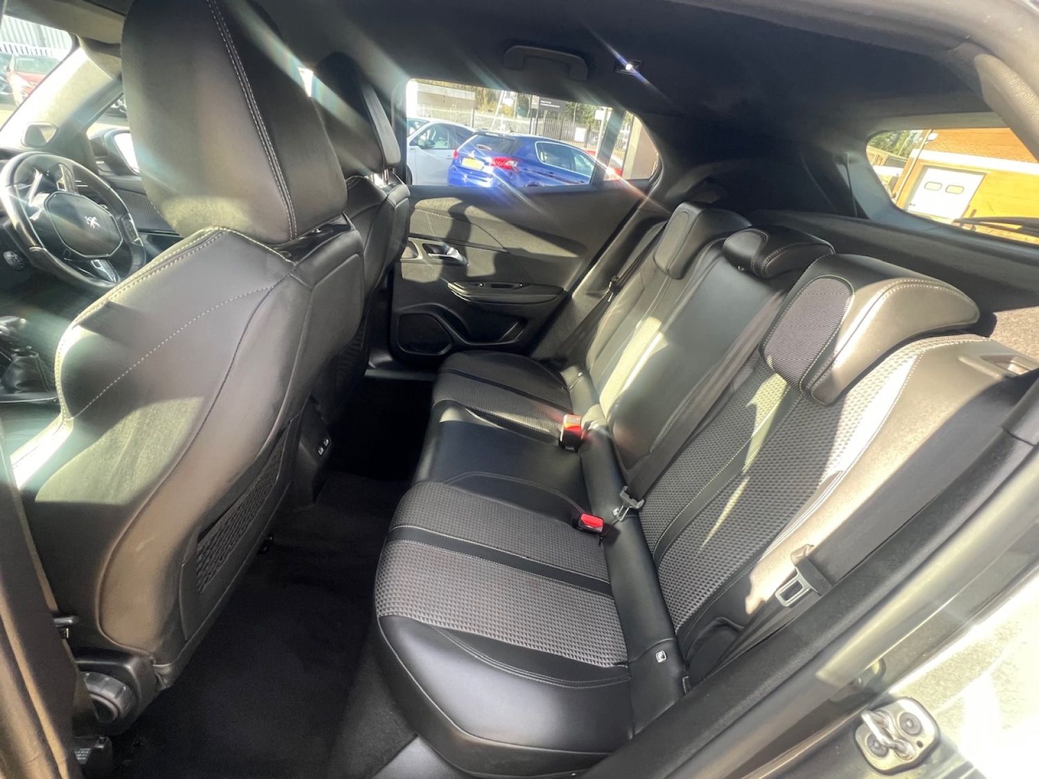 Used Peugeot 2008 2021 for sale - 76466566: Photo 12