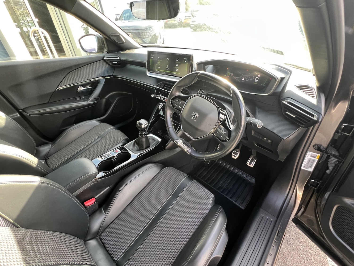 Used Peugeot 2008 2021 for sale - 76466566: Photo 18