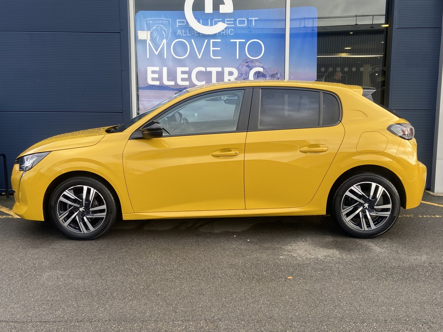 Used Peugeot 208 2023 for sale - 76750132: Photo 12