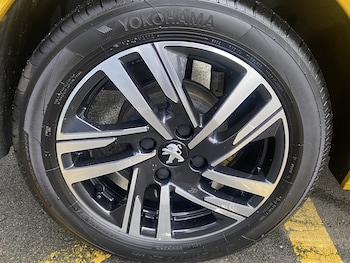 Used Peugeot 208 2023 for sale - 76750132: Photo