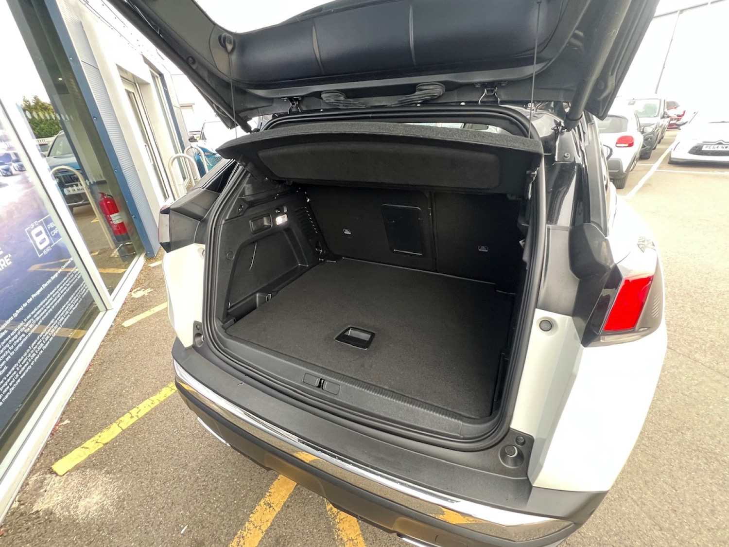 Used Peugeot 3008 2020 for sale - 76104146: Photo 12