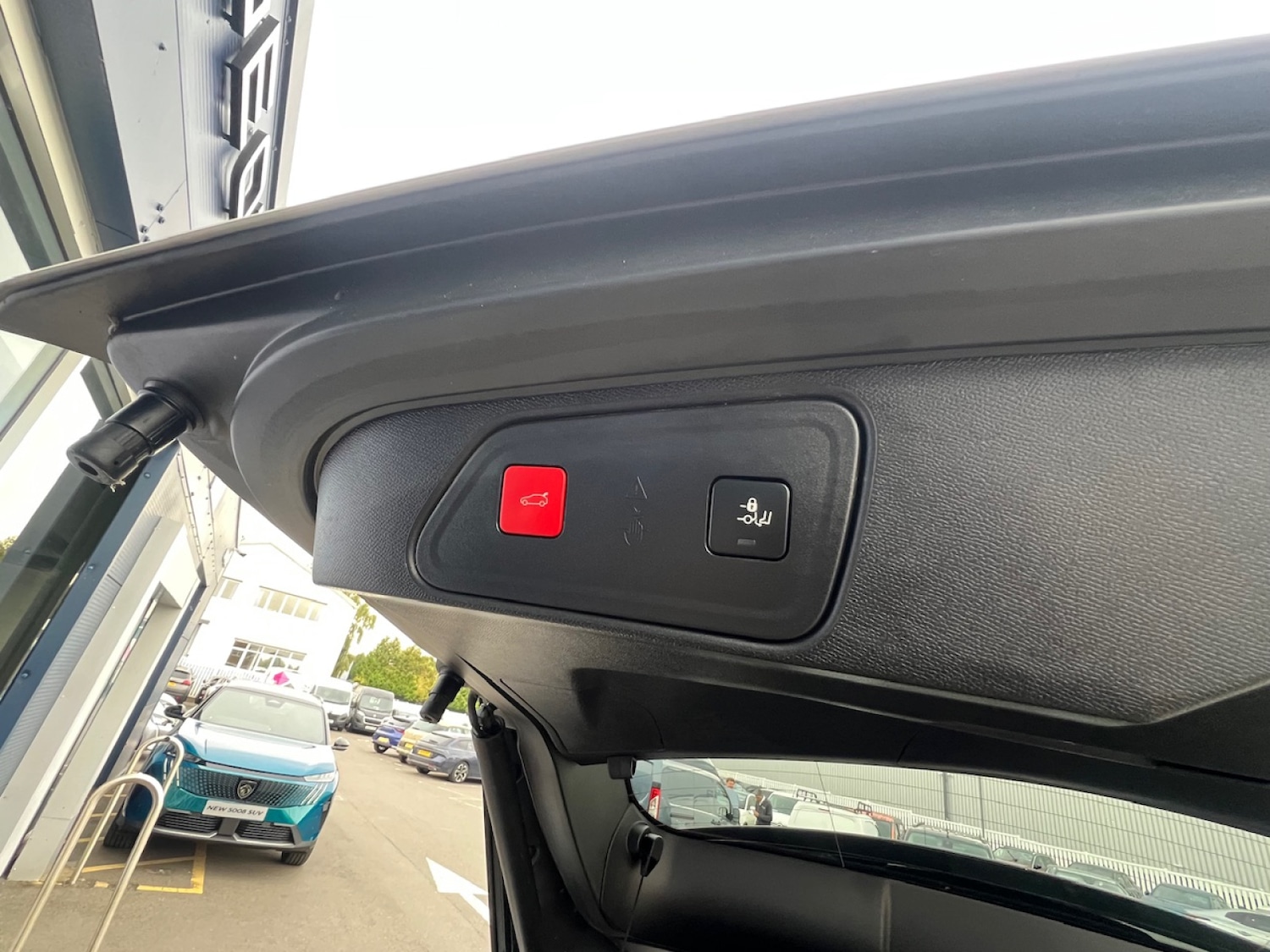 Used Peugeot 3008 2020 for sale - 76104146: Photo 13