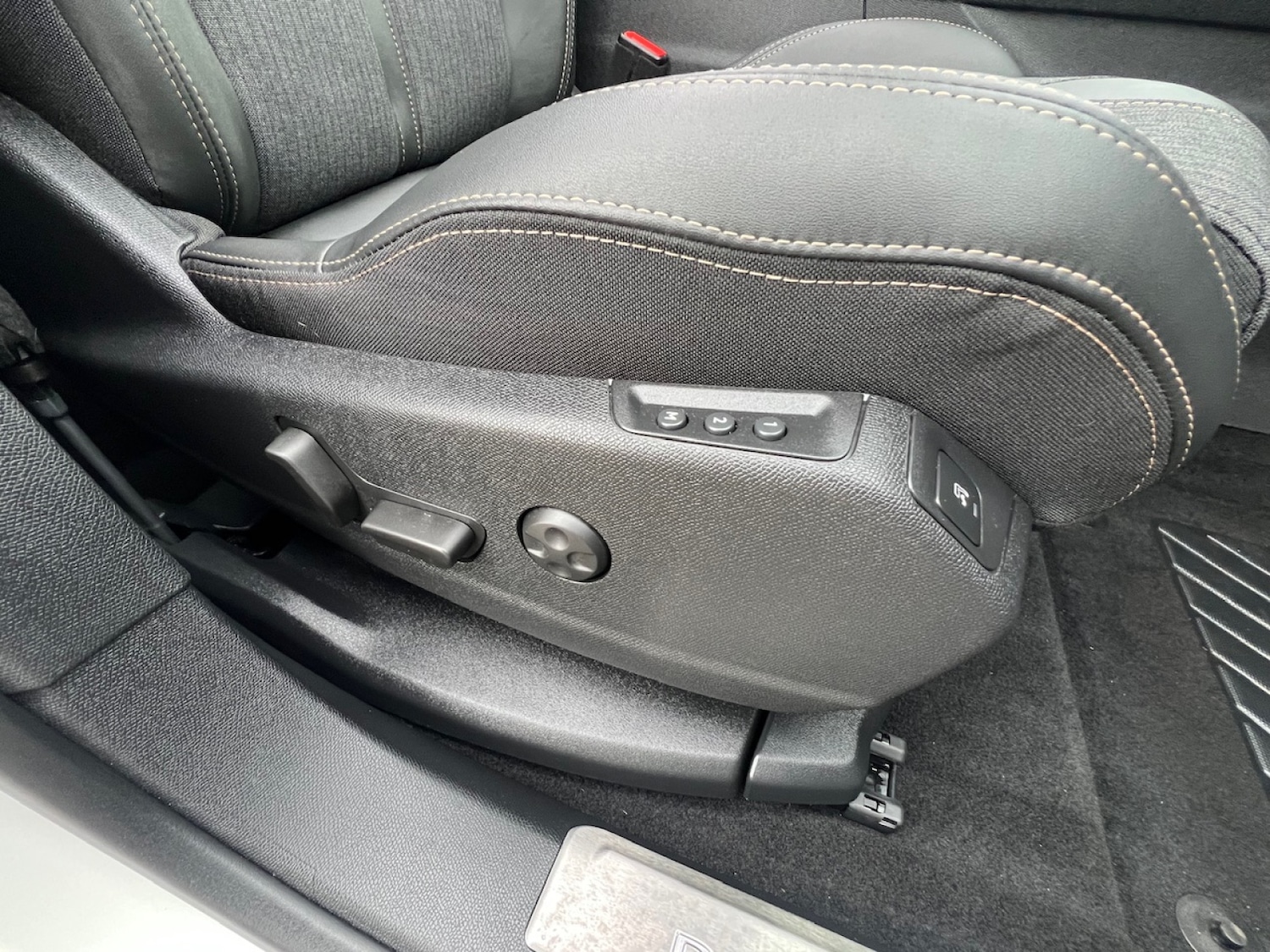 Used Peugeot 3008 2020 for sale - 76104146: Photo 7
