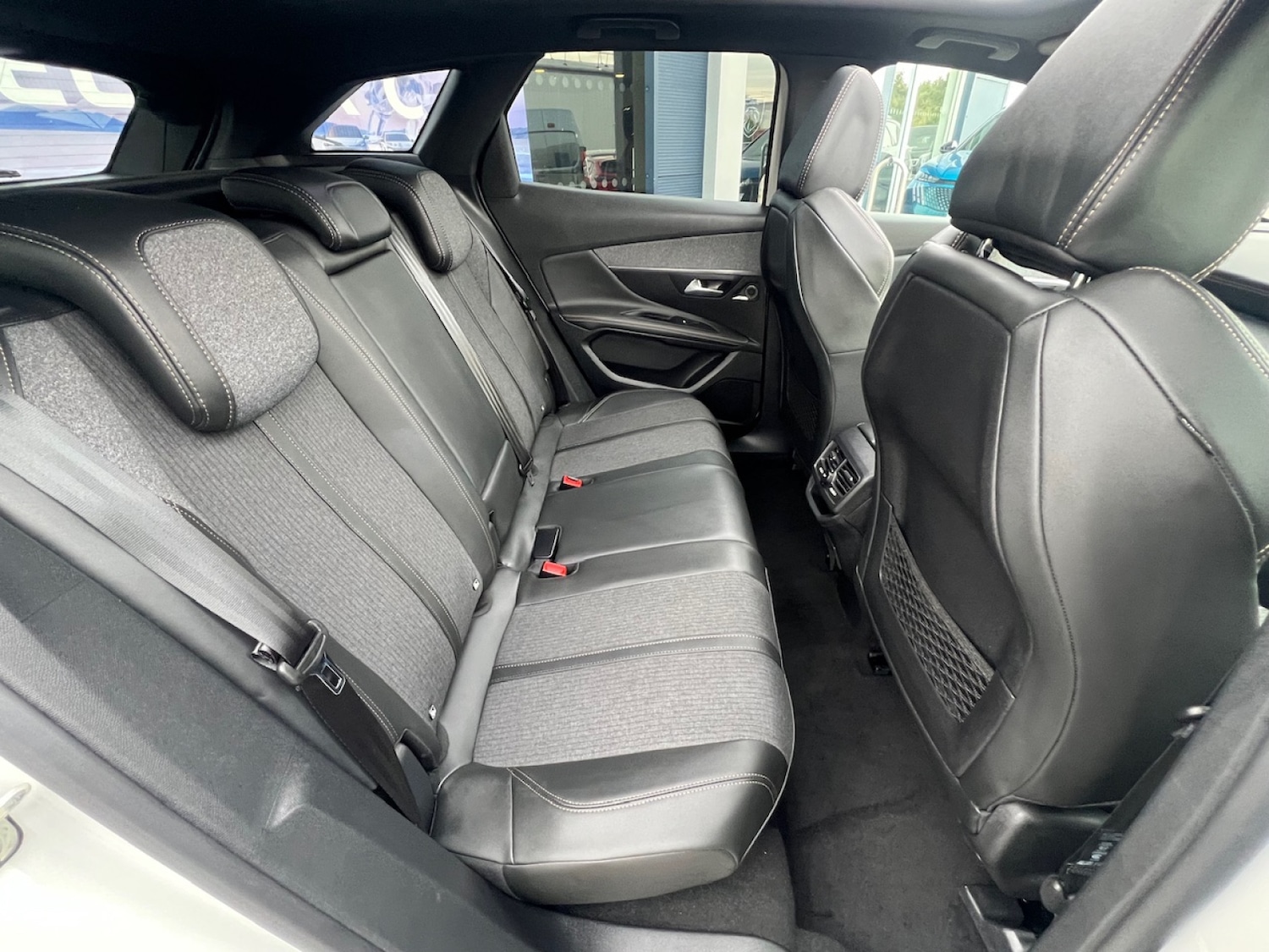 Used Peugeot 3008 2020 for sale - 76104146: Photo 9