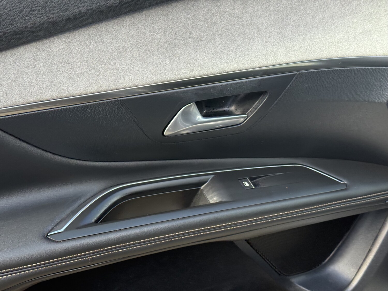 Used Peugeot 3008 2023 for sale - 75946745: Photo 12