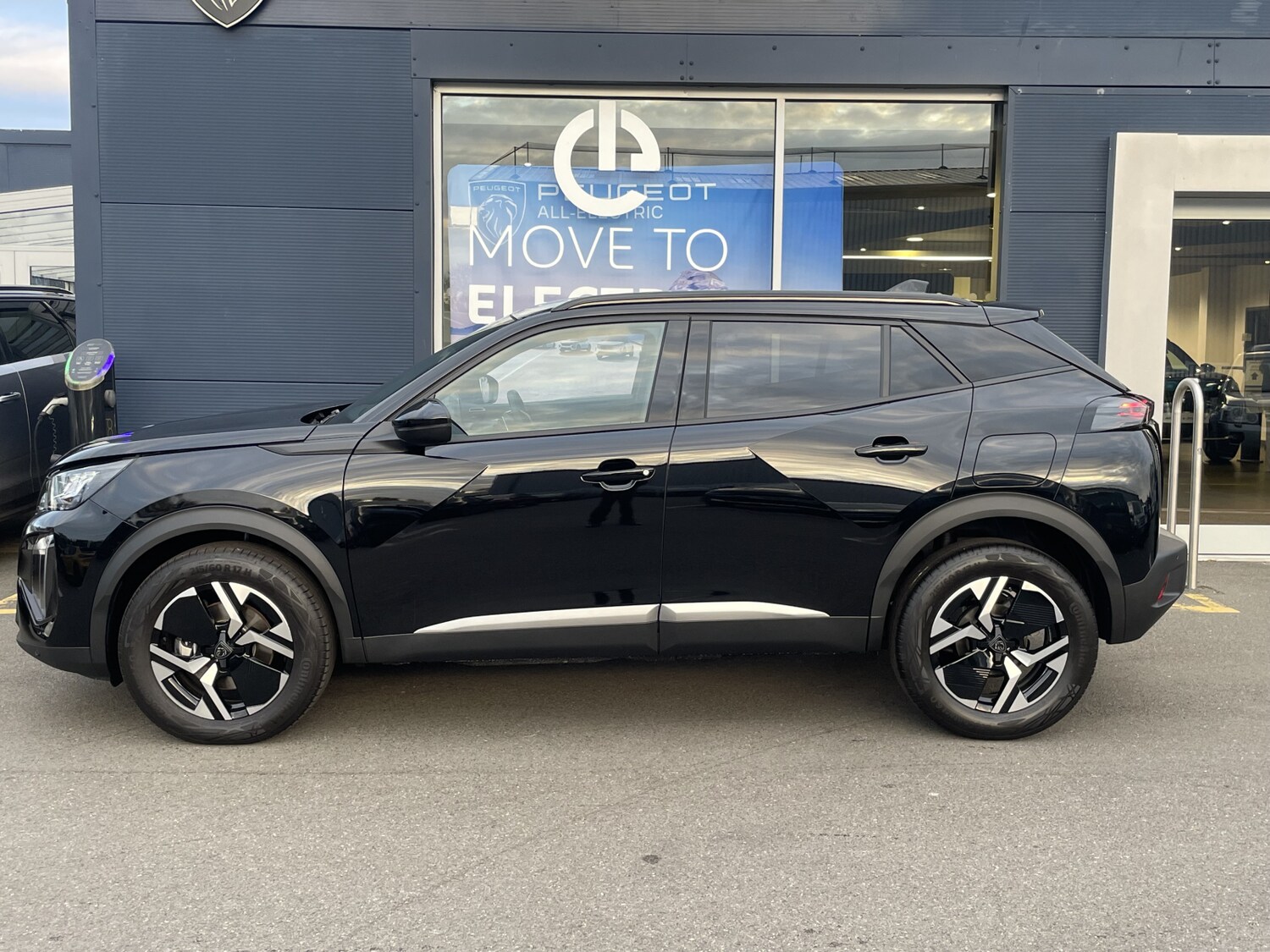 Used Peugeot 2008 2025 for sale - 76312356: Photo 2