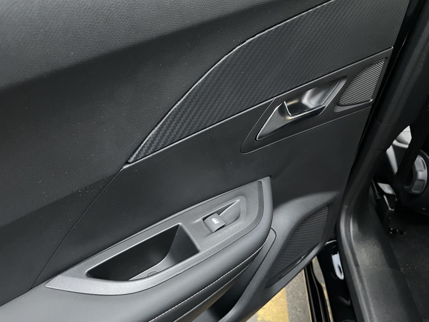 Used Peugeot 2008 2025 for sale - 76312356: Photo 23