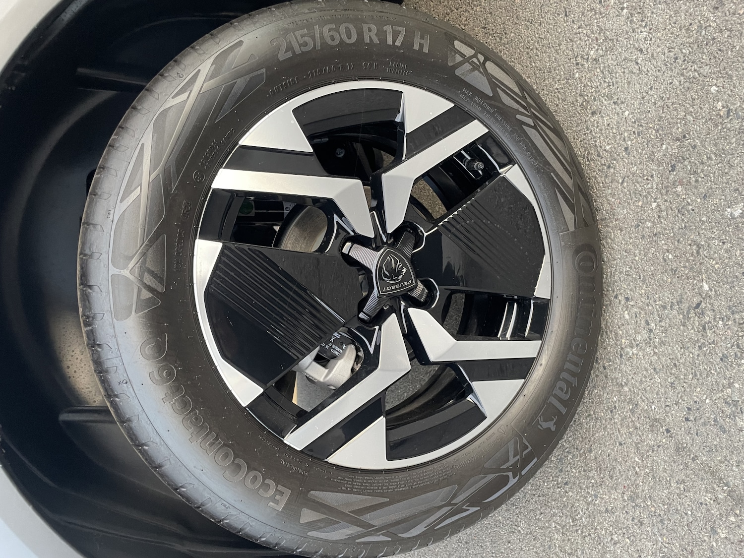 Used Peugeot 2008 2025 for sale - 76312356: Photo 6