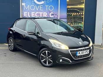 Used Peugeot 208 2018 for sale - 77010539: Photo