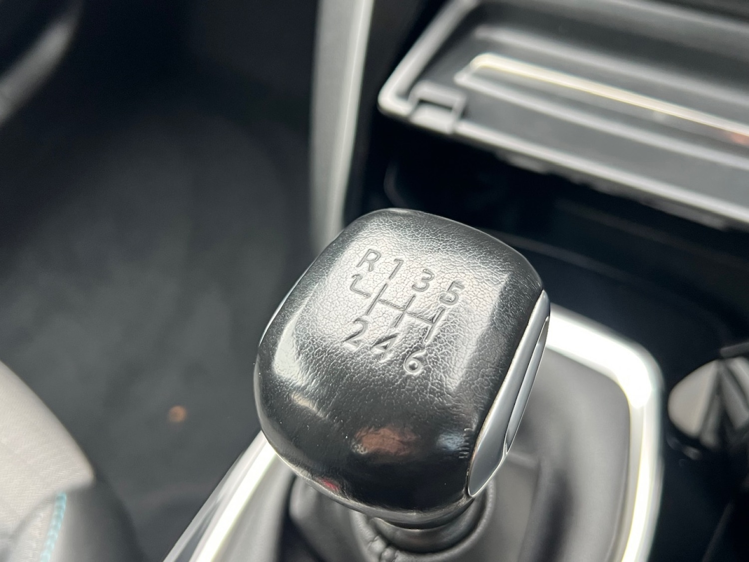Used Peugeot 2008 2022 for sale - 76104398: Photo 11