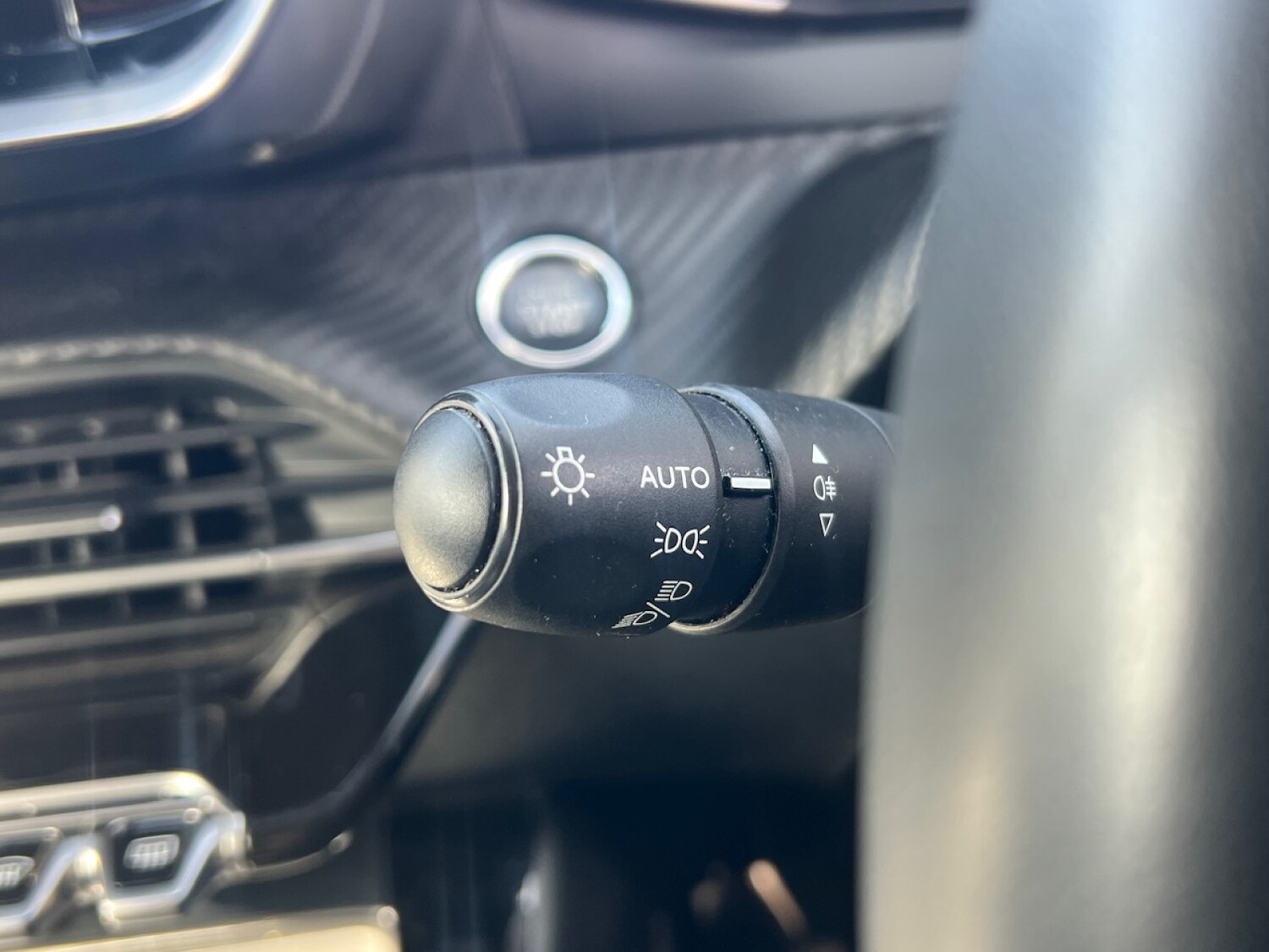 Used Peugeot 2008 2021 for sale - 75946757: Photo 16