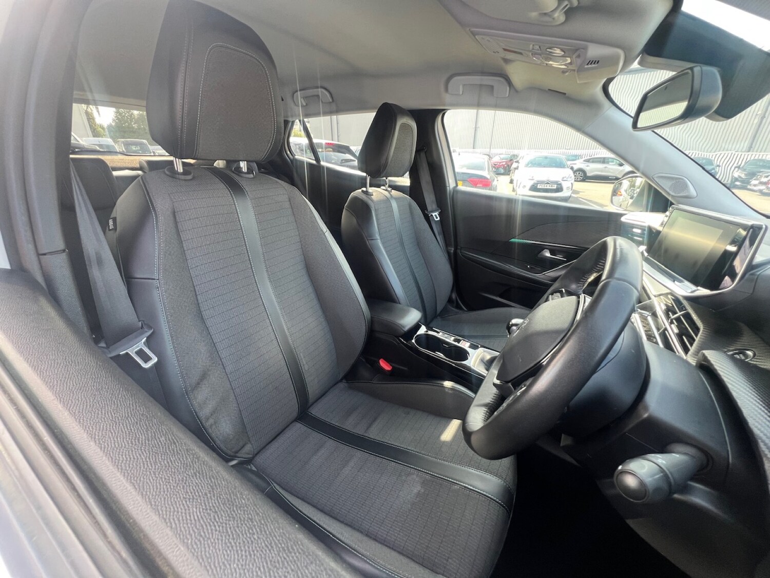 Used Peugeot 2008 2021 for sale - 75946757: Photo 9