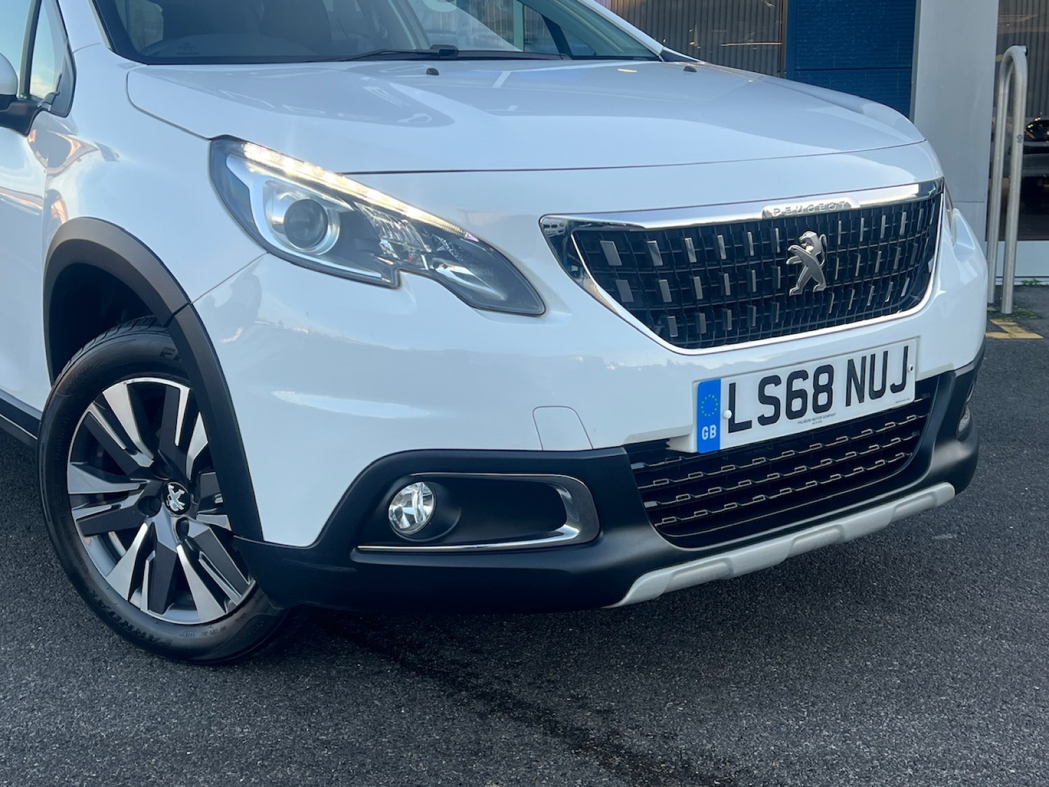 Used Peugeot 2008 2018 for sale - 77178190: Photo 2