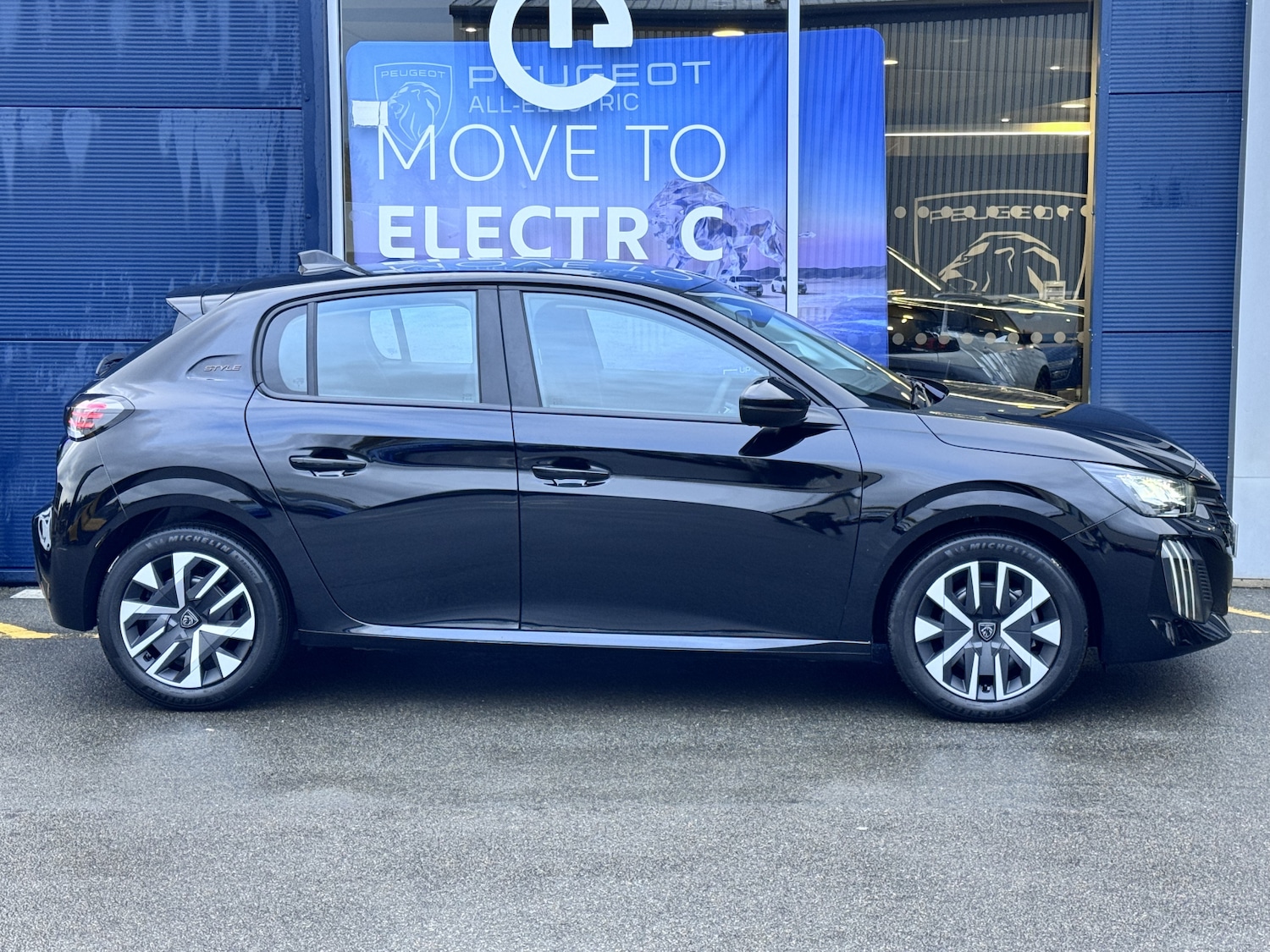 Used Peugeot 208 2025 for sale - 76312445: Photo 4