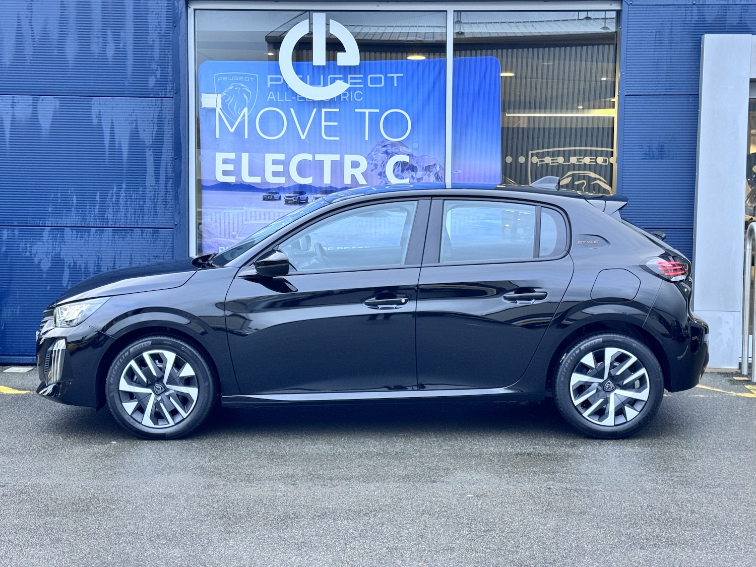 Used Peugeot 208 2025 for sale - 76312445: Photo 5