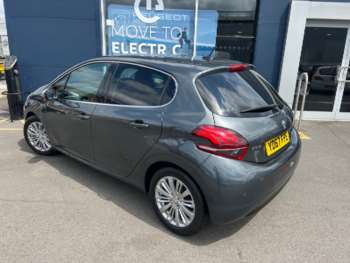 Used Peugeot 208 2017 for sale - 74858291: Photo