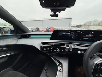 Used Peugeot 5008 2024 for sale - 79418525: Photo