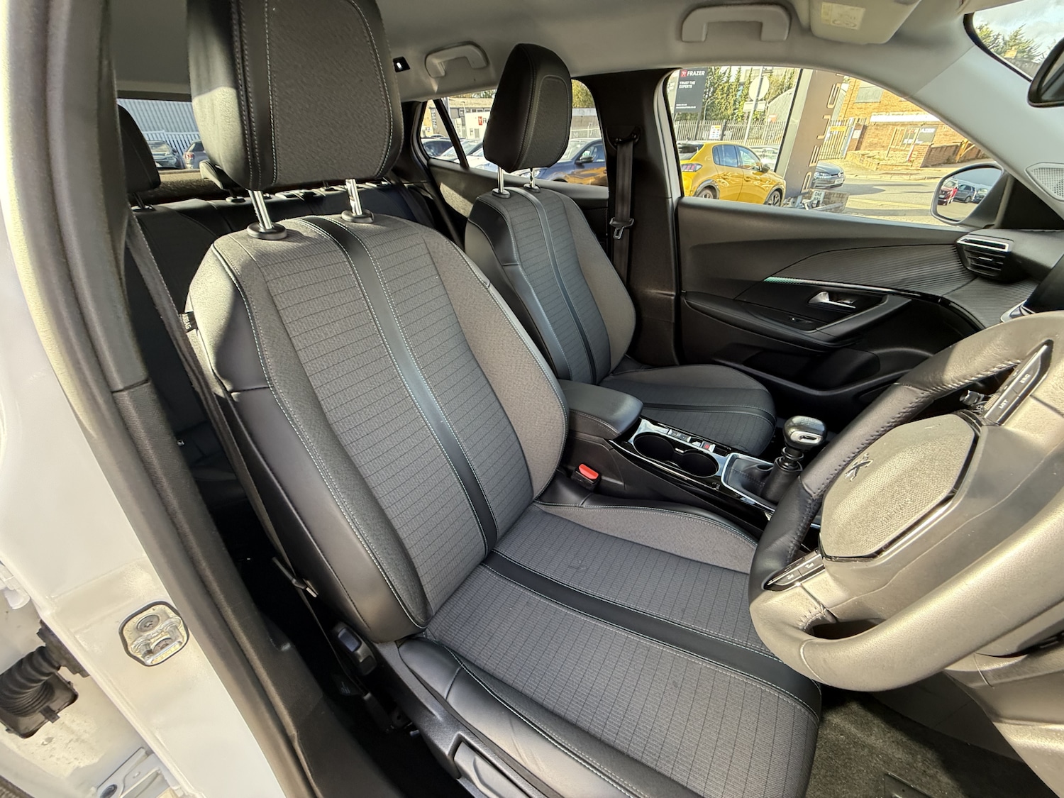 Used Peugeot 2008 2021 for sale - 76244542: Photo 15