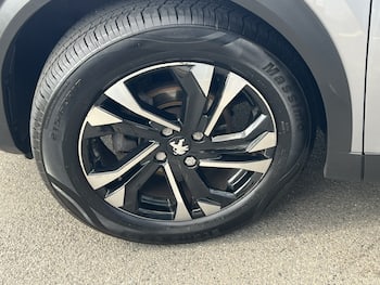 Used Peugeot 2008 2022 for sale - 79622704: Photo