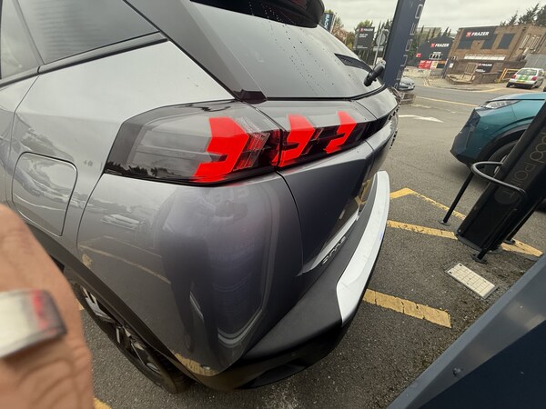 Used Peugeot 2008 2022 for sale - 76196081: Photo 12