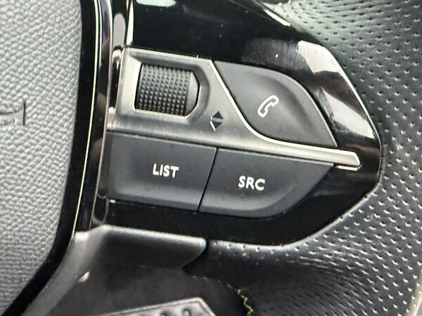 Used Peugeot 2008 2022 for sale - 76196081: Photo 20