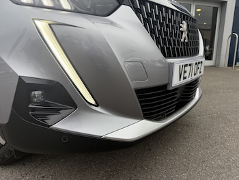 Used Peugeot 2008 2022 for sale - 76196081: Photo 3