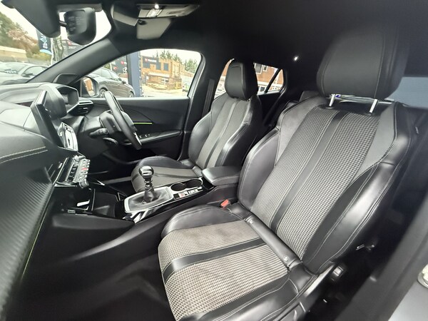 Used Peugeot 2008 2022 for sale - 76196081: Photo 9