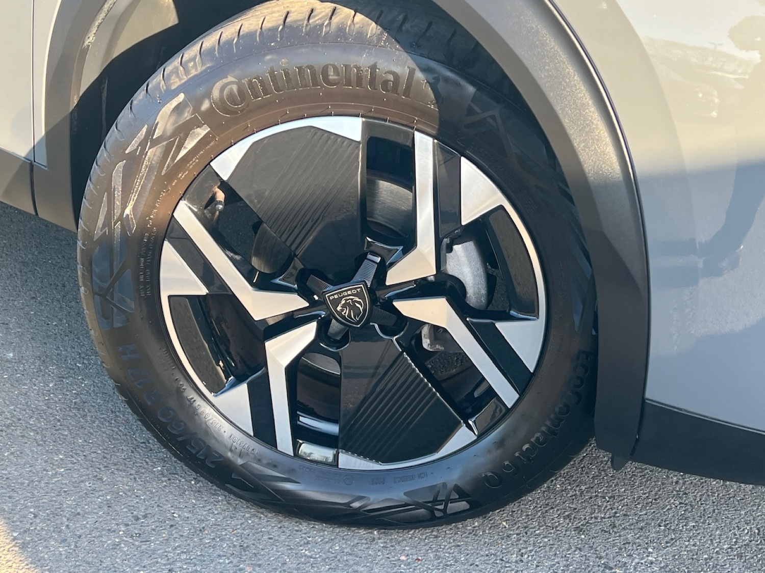 Used Peugeot 2008 2023 for sale - 77942057: Photo 3