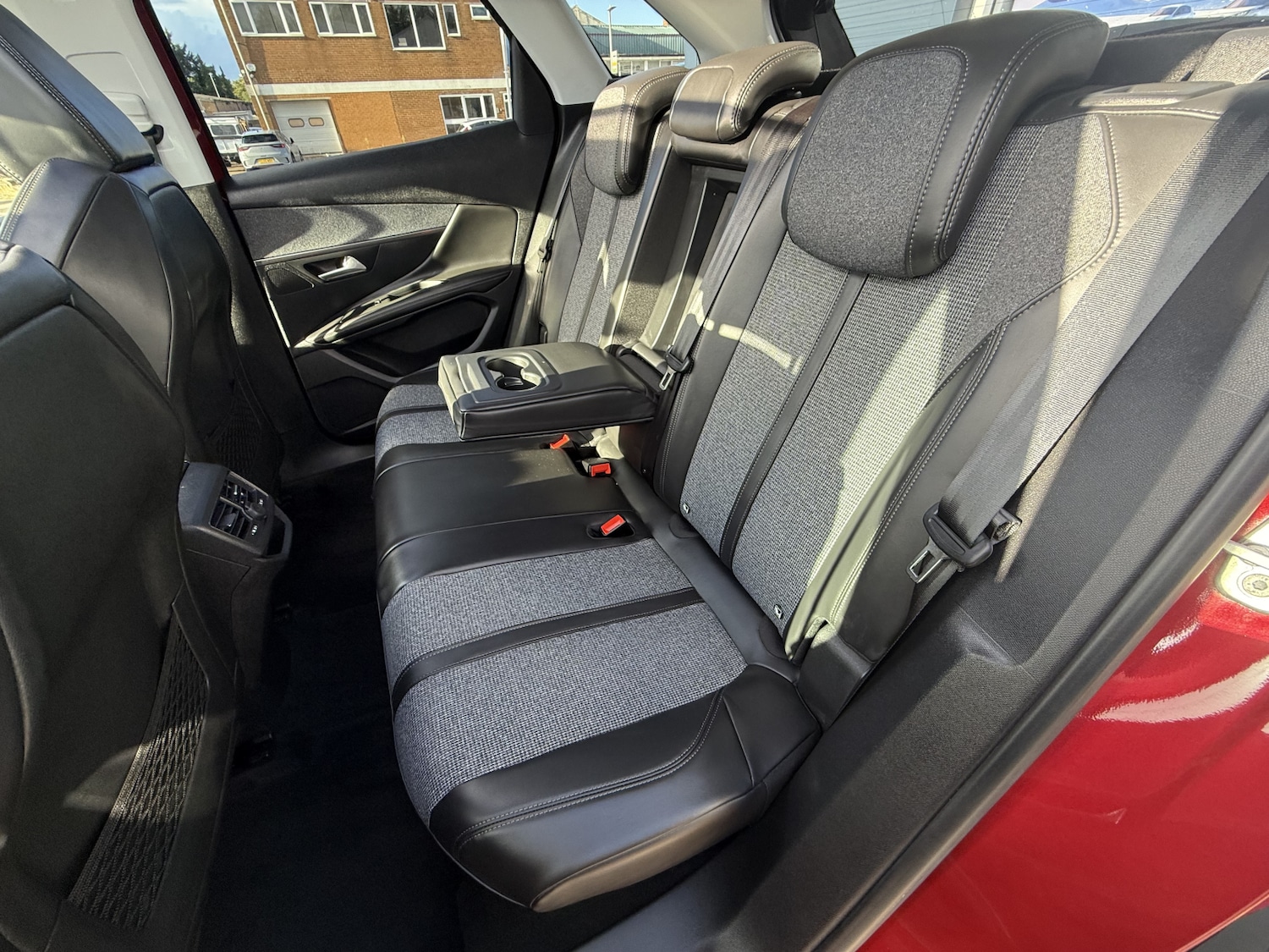 Used Peugeot 3008 2018 for sale - 76834740: Photo 24