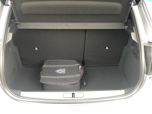 Used Peugeot 208 2023 for sale - 69994952: Photo 11