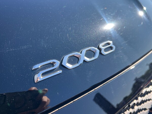 Used Peugeot 2008 2022 for sale - 74858290: Photo 10