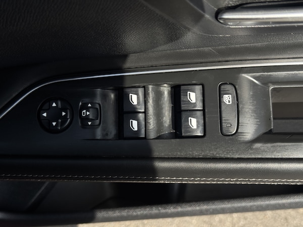 Used Peugeot 3008 2017 for sale - 75501810: Photo 14