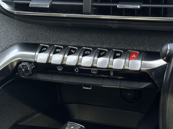 Used Peugeot 3008 2017 for sale - 75501810: Photo 21