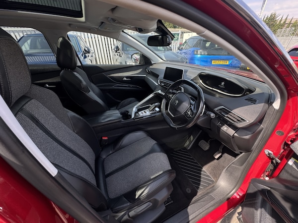 Used Peugeot 3008 2017 for sale - 75501810: Photo 9