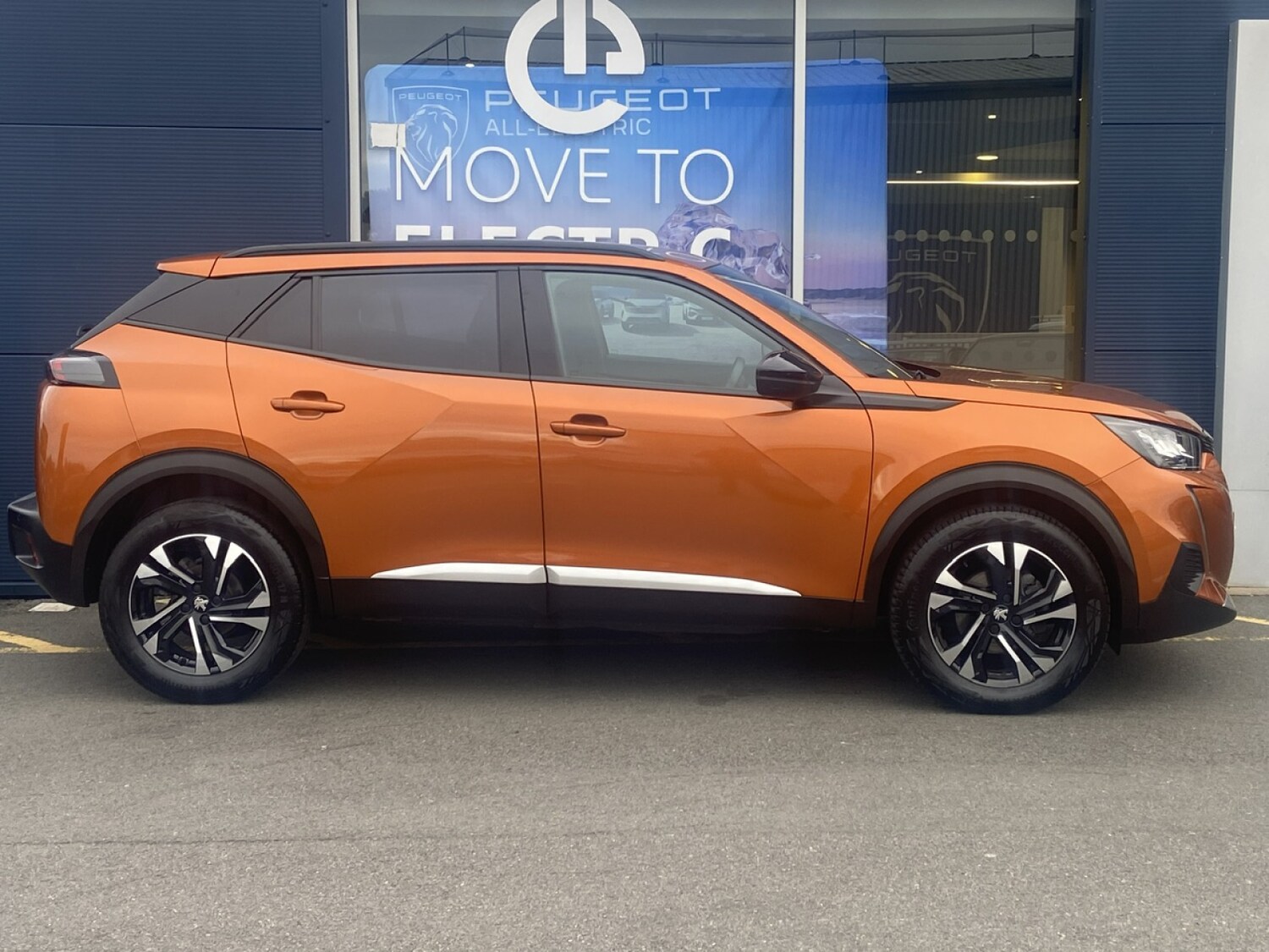 Used Peugeot 2008 2023 for sale - 76196000: Photo 12