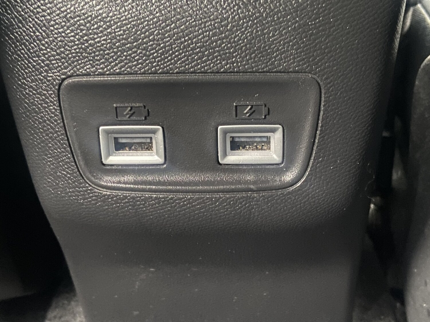 Used Peugeot 2008 2023 for sale - 76196000: Photo 19