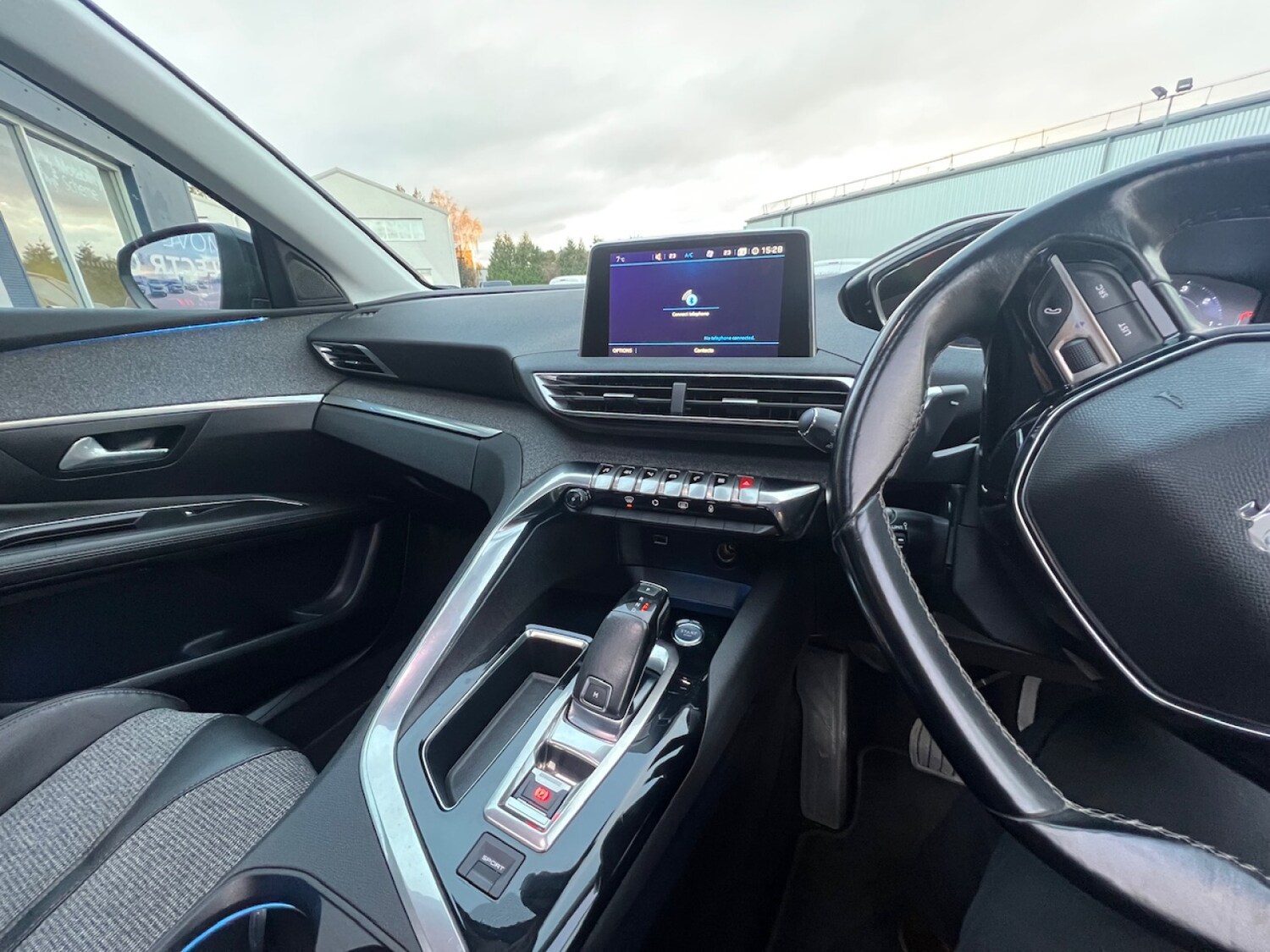 Used Peugeot 3008 2017 for sale - 76647897: Photo 17