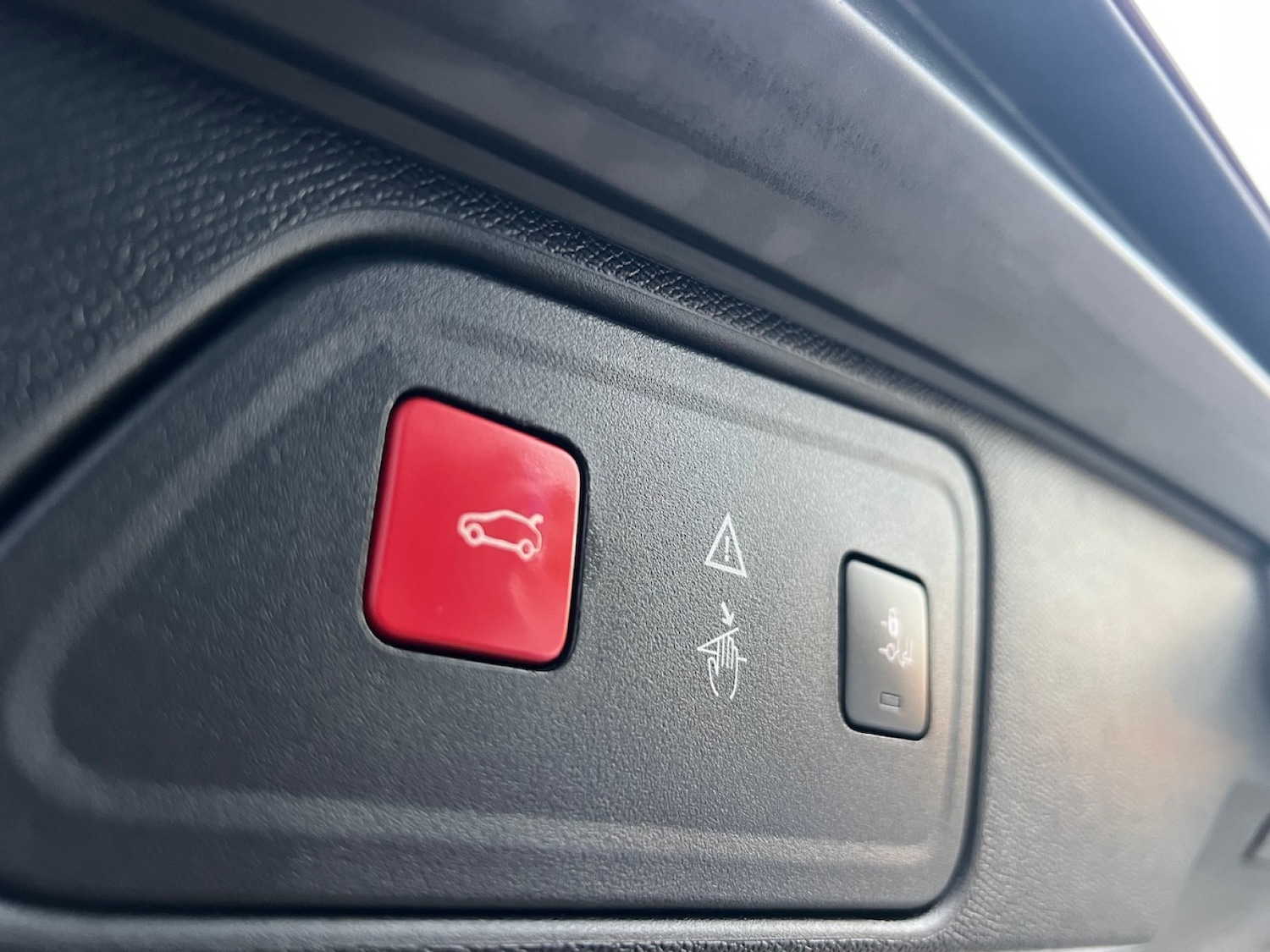 Used Peugeot 3008 2017 for sale - 76647897: Photo 8