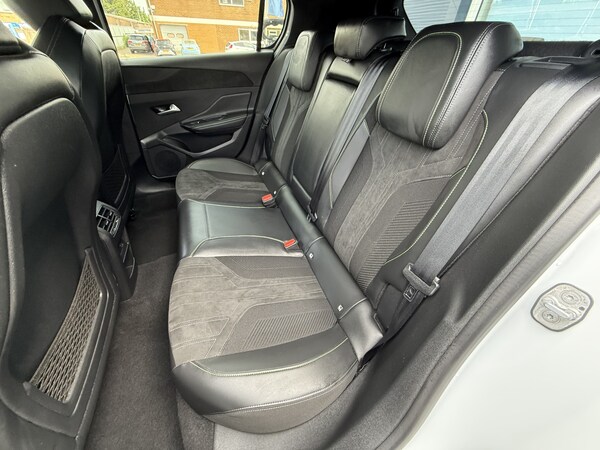 Used Peugeot 308 2023 for sale - 74998830: Photo 15