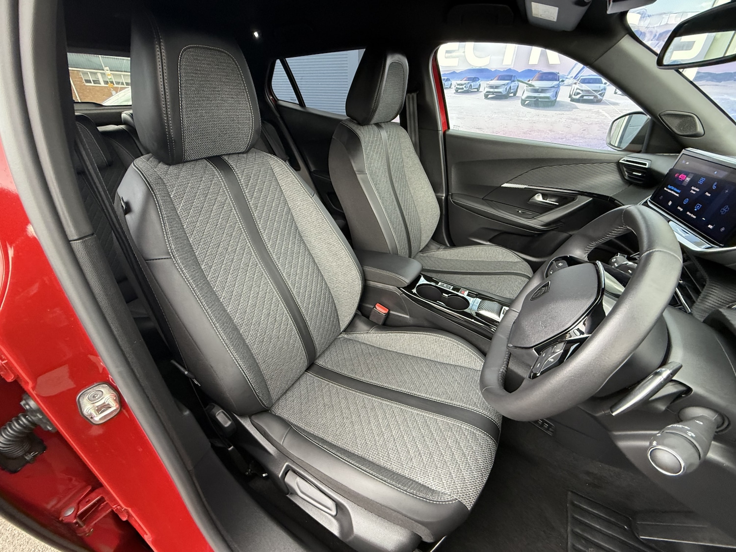 Used Peugeot 2008 2024 for sale - 76172410: Photo 20