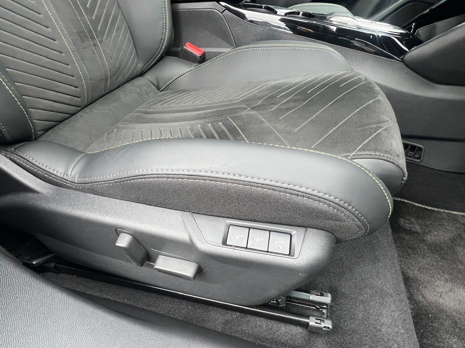 Used Peugeot 2008 2025 for sale - 77653129: Photo 16