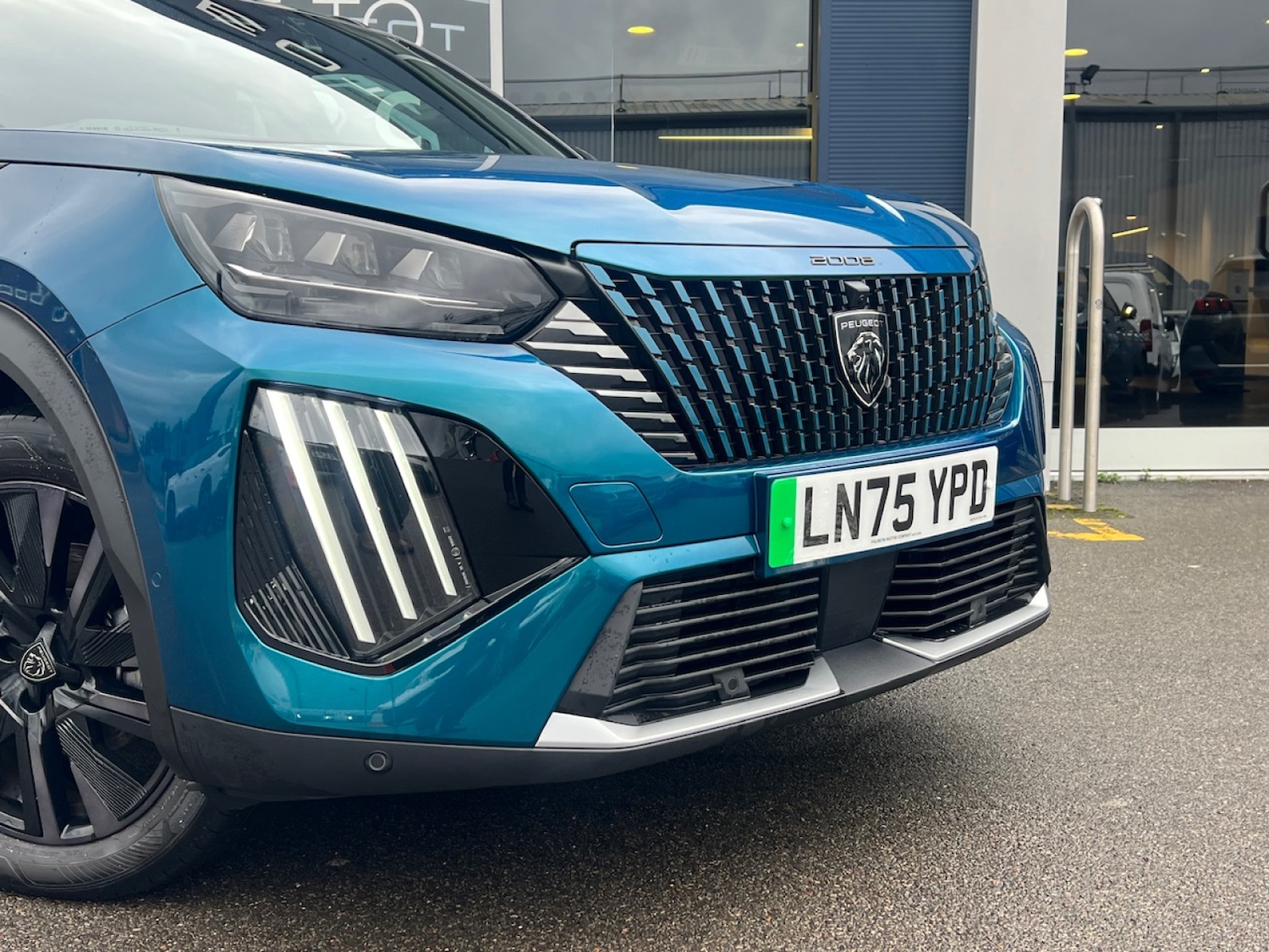 Used Peugeot 2008 2025 for sale - 77653129: Photo 2