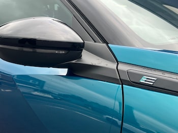 Used Peugeot 2008 2025 for sale - 77653129: Photo