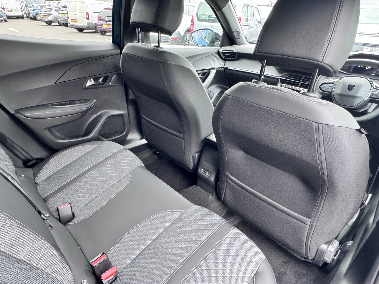 Used Peugeot 2008 2025 for sale - 76302325: Photo 14