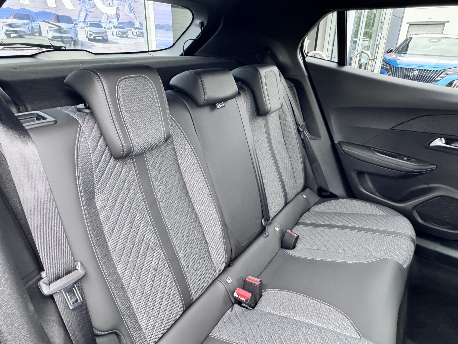 Used Peugeot 2008 2025 for sale - 76302325: Photo 15