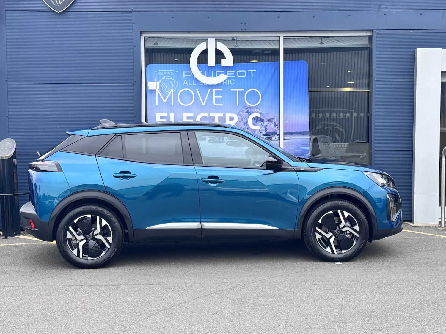 Used Peugeot 2008 2025 for sale - 76302325: Photo 2