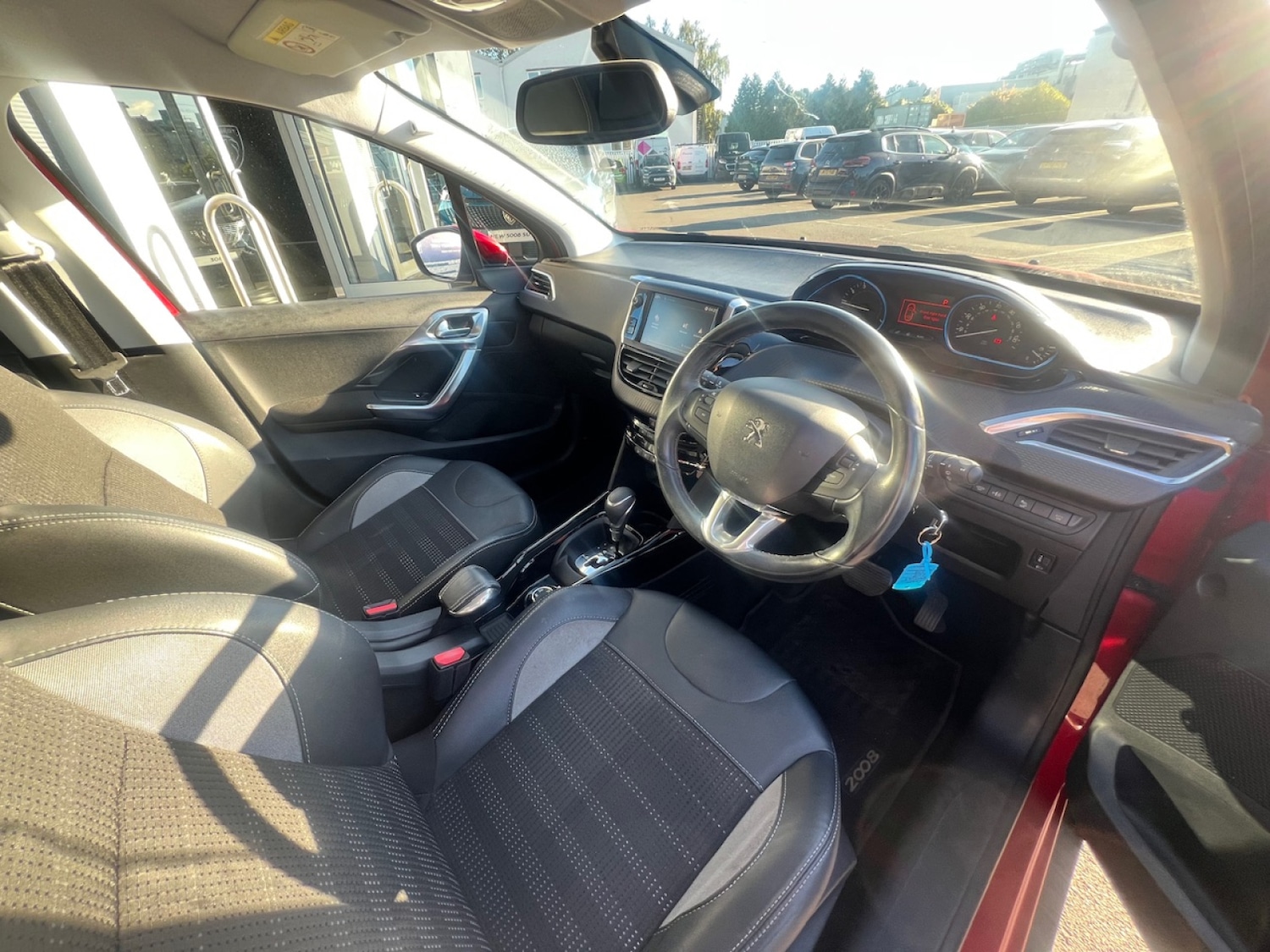 Used Peugeot 2008 2017 for sale - 76172347: Photo 11
