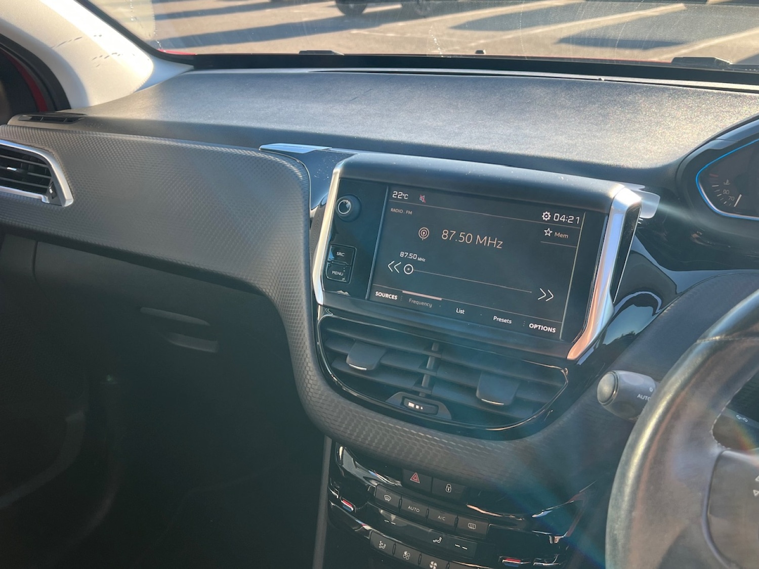 Used Peugeot 2008 2017 for sale - 76172347: Photo 18